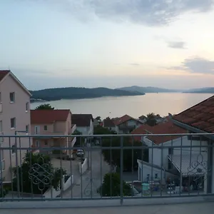apartment-jana-trogir.splithotels.org/